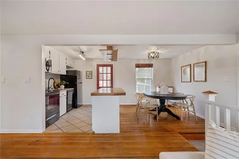 $265,000 | 8656 Sleepy Hollow Road, Kansas City, MO 64114