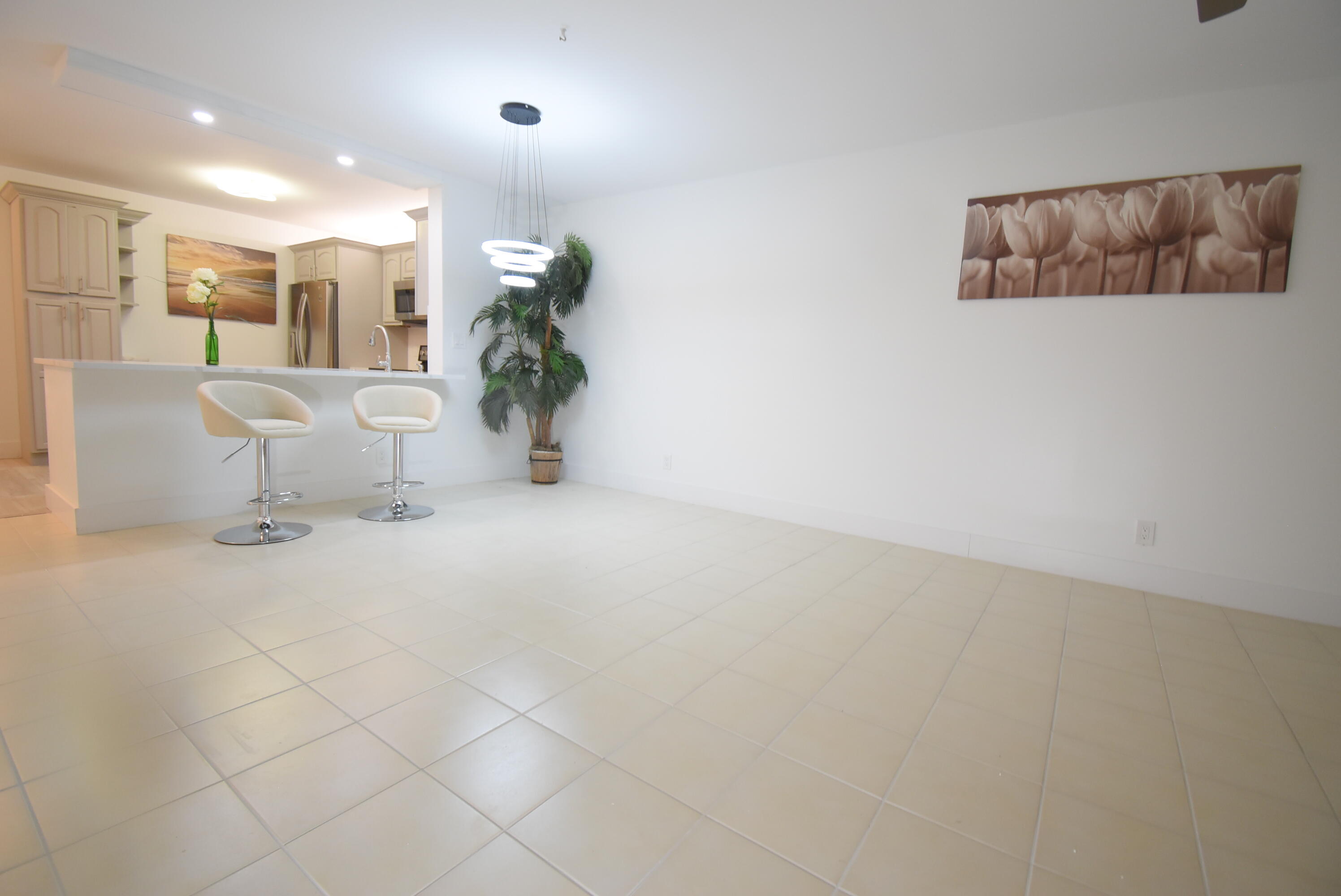 18800 Jolson Avenue, Unit 7 Boca Raton, FL 33496 - Photo 9 of 16 6