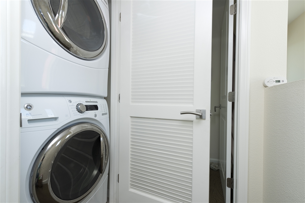 687 South Coast Highway 101, Unit 216 Encinitas, CA 92024 - Photo 14 of 17