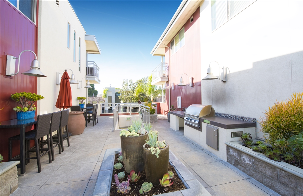 687 South Coast Highway 101, Unit 216 Encinitas, CA 92024 - Photo 15 of 17