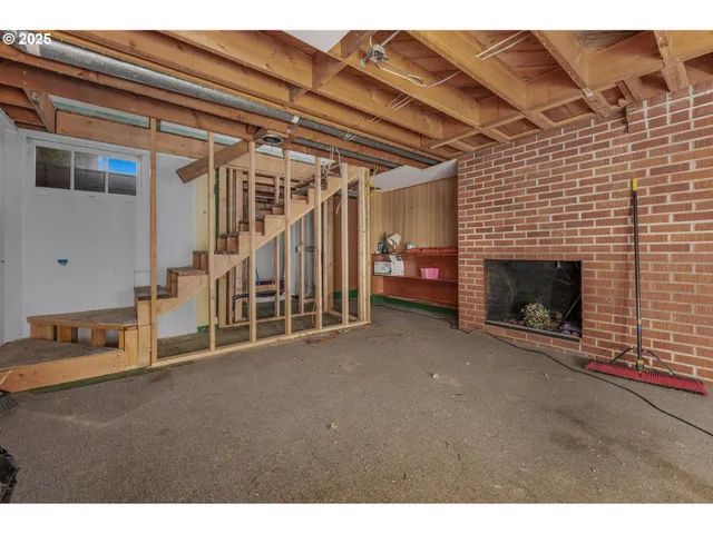 $650,000 | 10912 Southeast Stanley Avenue, Milwaukie, OR 97222