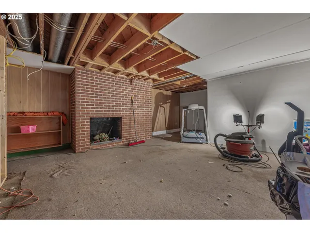 $650,000 | 10912 Southeast Stanley Avenue, Milwaukie, OR 97222