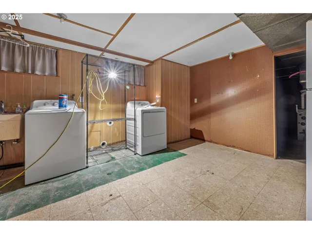 $650,000 | 10912 Southeast Stanley Avenue, Milwaukie, OR 97222