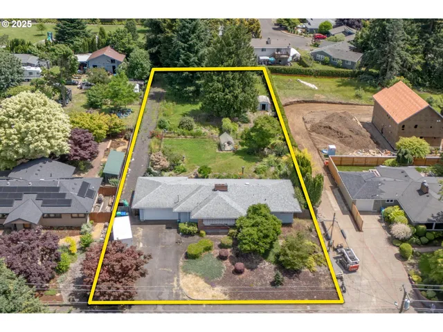 $650,000 | 10912 Southeast Stanley Avenue, Milwaukie, OR 97222