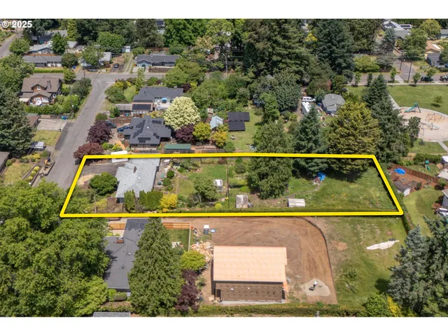 $650,000 | 10912 Southeast Stanley Avenue, Milwaukie, OR 97222