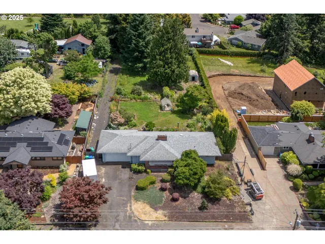 $650,000 | 10912 Southeast Stanley Avenue, Milwaukie, OR 97222