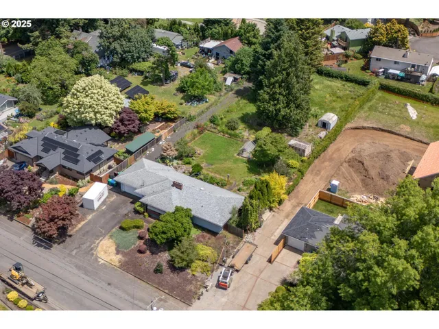 $650,000 | 10912 Southeast Stanley Avenue, Milwaukie, OR 97222