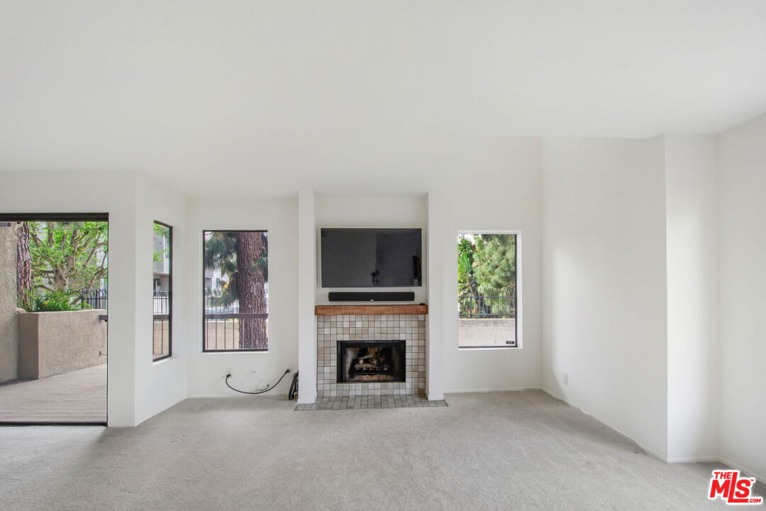 849 East Victoria Street, Unit 811 Carson, CA 90746 - Photo 17 of 50