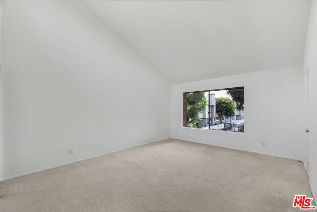 849 East Victoria Street, Unit 811 Carson, CA 90746 - Photo 29 of 50