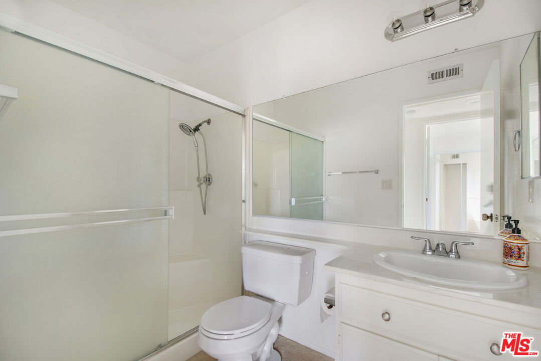 849 East Victoria Street, Unit 811 Carson, CA 90746 - Photo 35 of 50