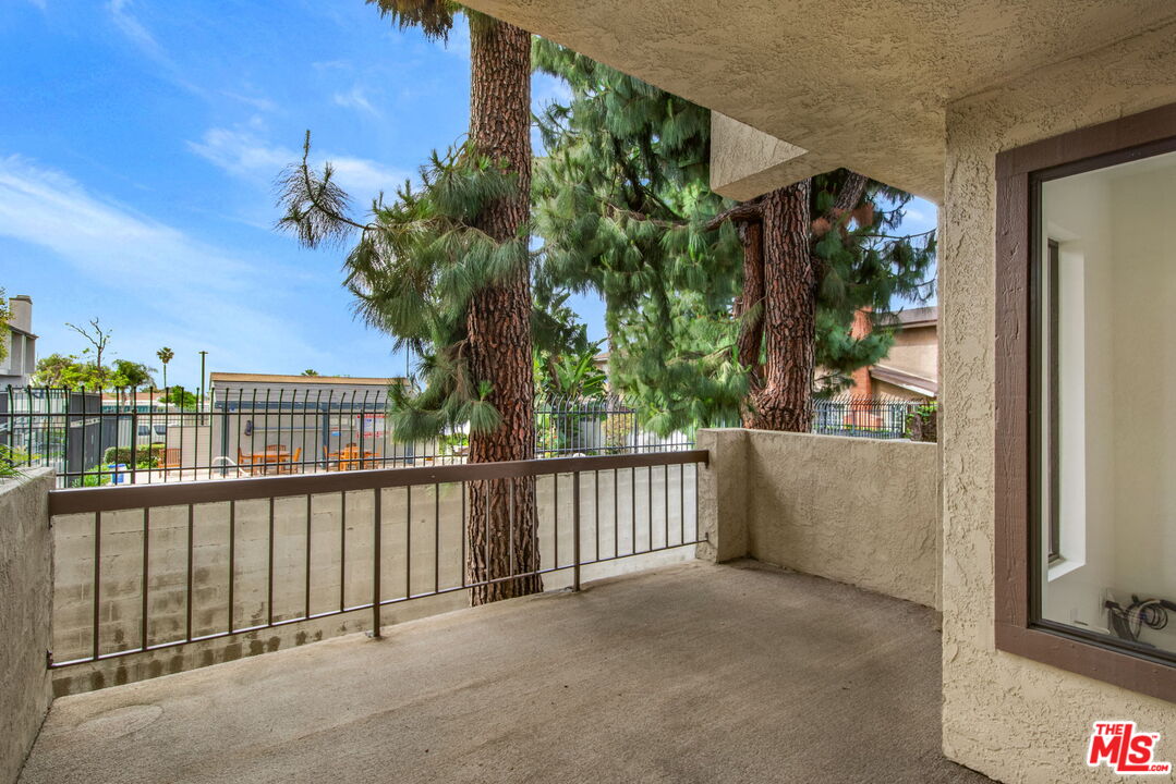 849 East Victoria Street, Unit 811 Carson, CA 90746 - Photo 38 of 50