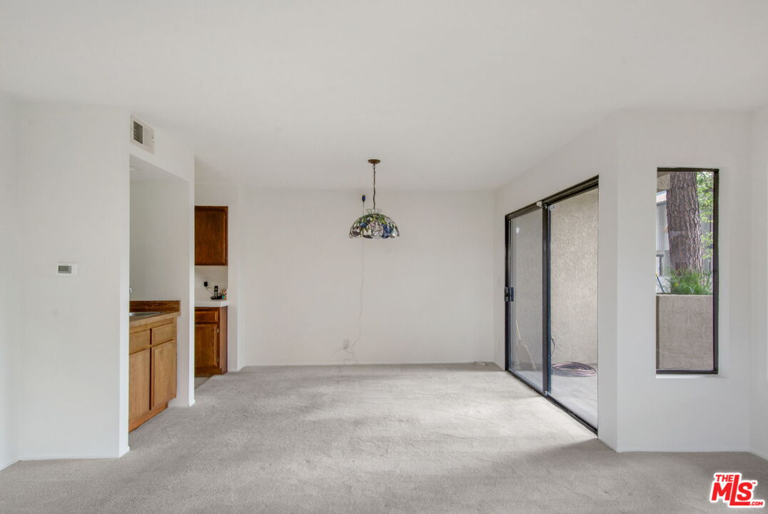 849 East Victoria Street, Unit 811 Carson, CA 90746 - Photo 6 of 50