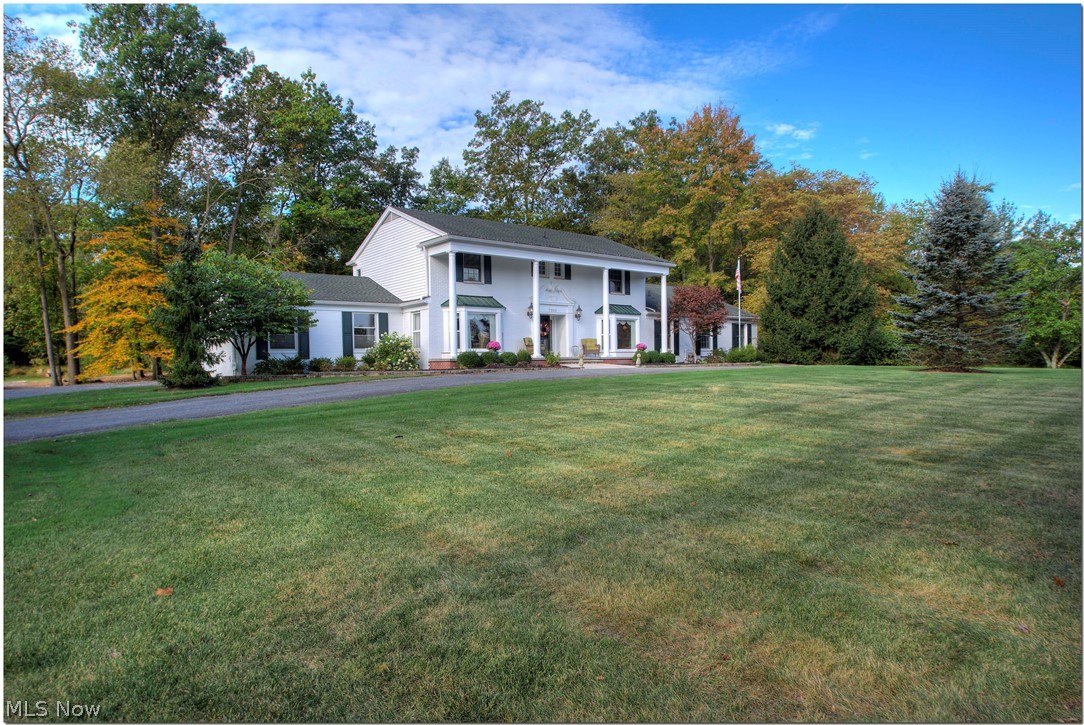 Welcome to 7300 Valley View Road in Hudson!  
[Call 330-283-9424 for a private showing.]