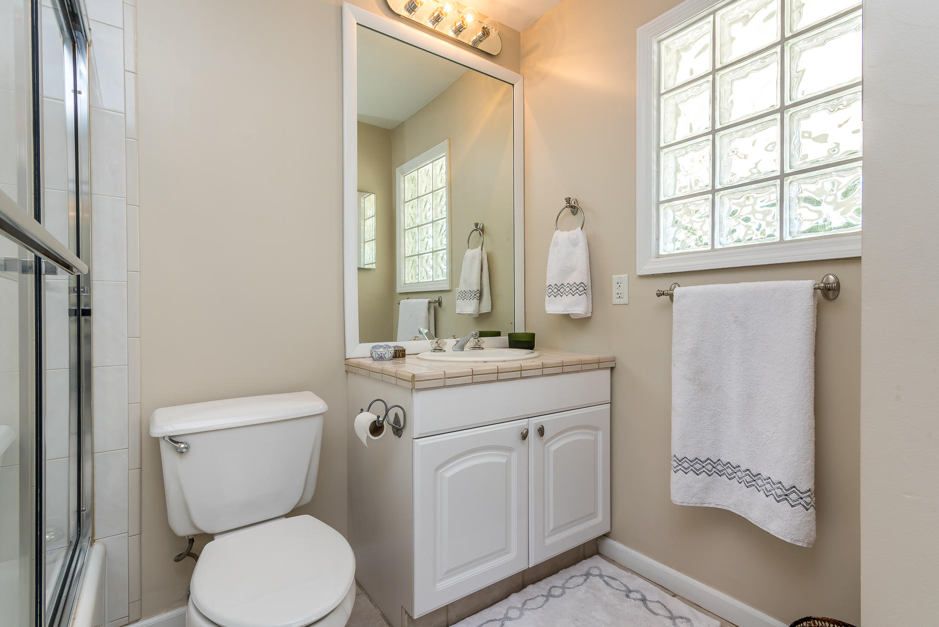 3376 Northwest 26th Avenue Boca Raton, FL 33434 - Photo 15 of 35 photo-16