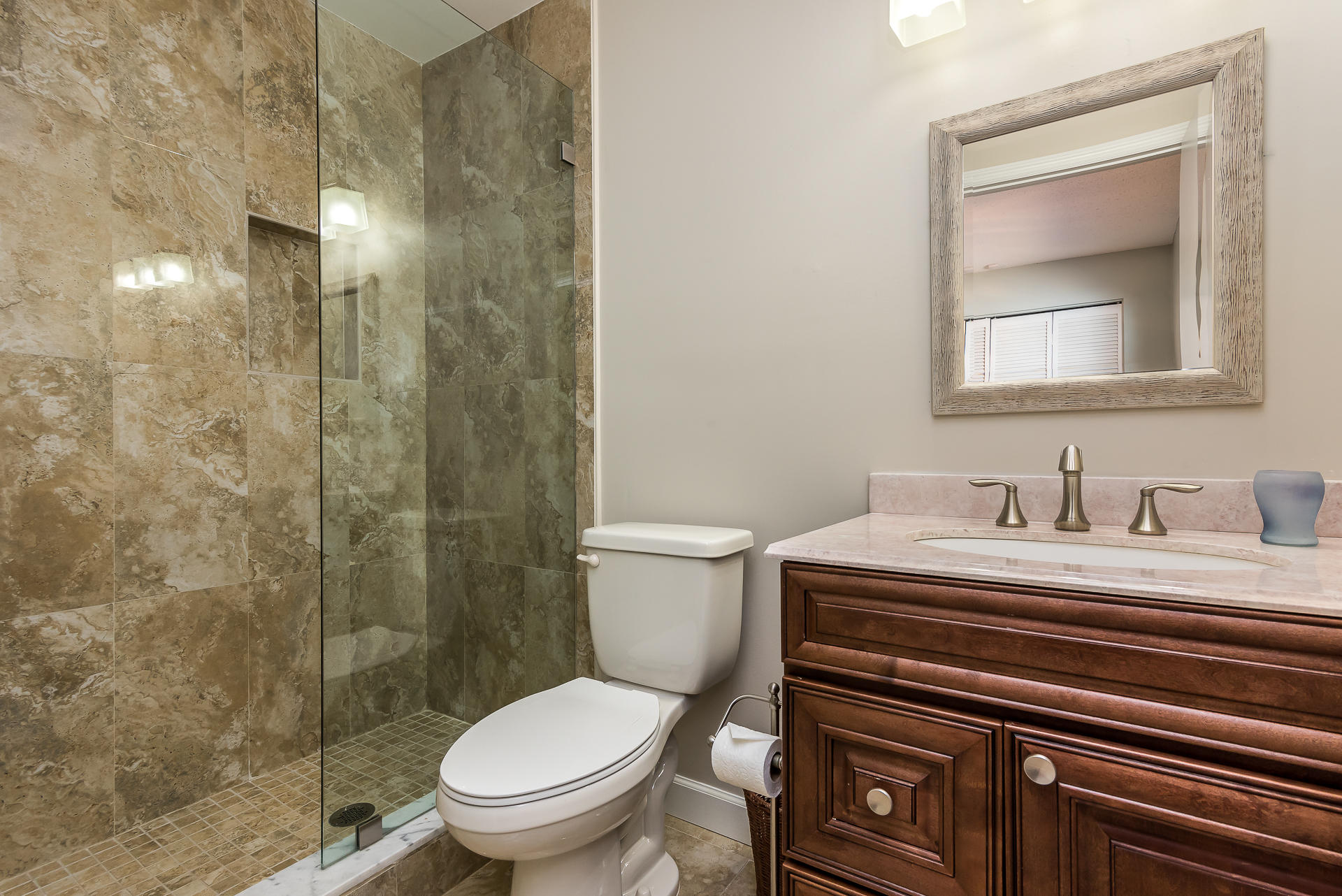 3376 Northwest 26th Avenue Boca Raton, FL 33434 - Photo 21 of 35 photo-13