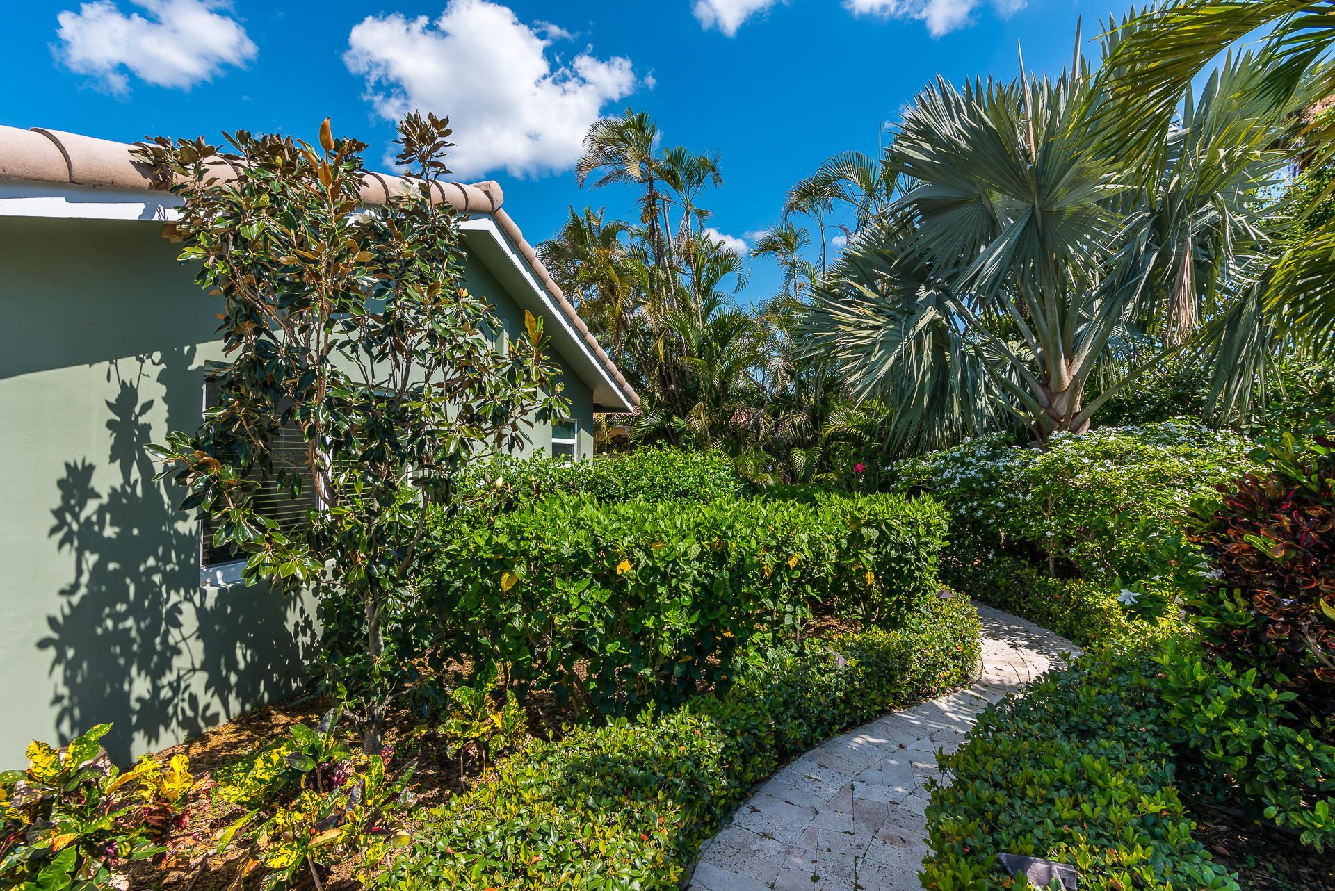 3376 Northwest 26th Avenue Boca Raton, FL 33434 - Photo 27 of 35 pathway-1