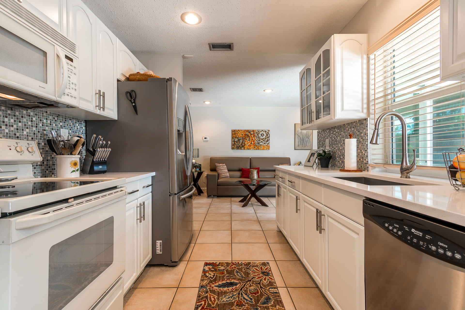 3376 Northwest 26th Avenue Boca Raton, FL 33434 - Photo 9 of 35 photo-5