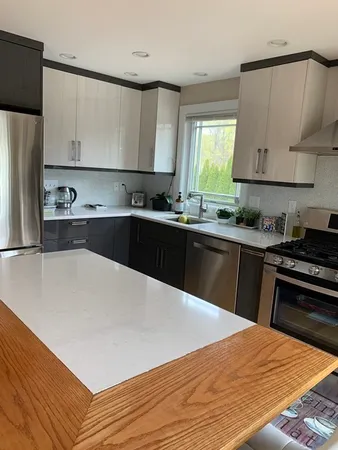 $5,500 | 196 South, Unit A, Weston, MA 02493