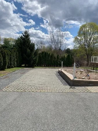 $5,500 | 196 South, Unit A, Weston, MA 02493