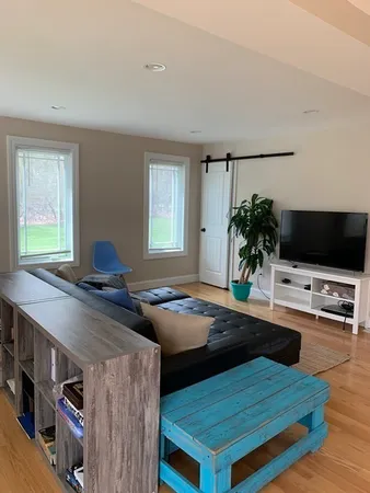 $5,500 | 196 South, Unit A, Weston, MA 02493