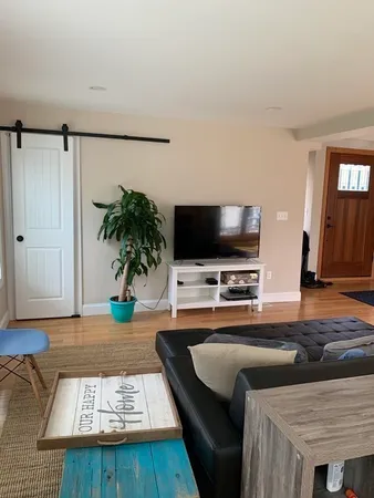 $5,500 | 196 South, Unit A, Weston, MA 02493