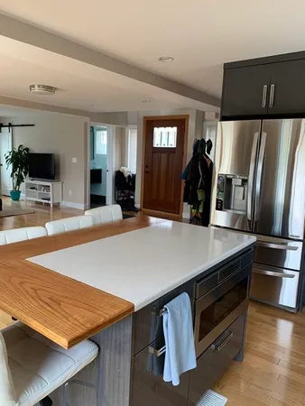 $5,500 | 196 South, Unit A, Weston, MA 02493