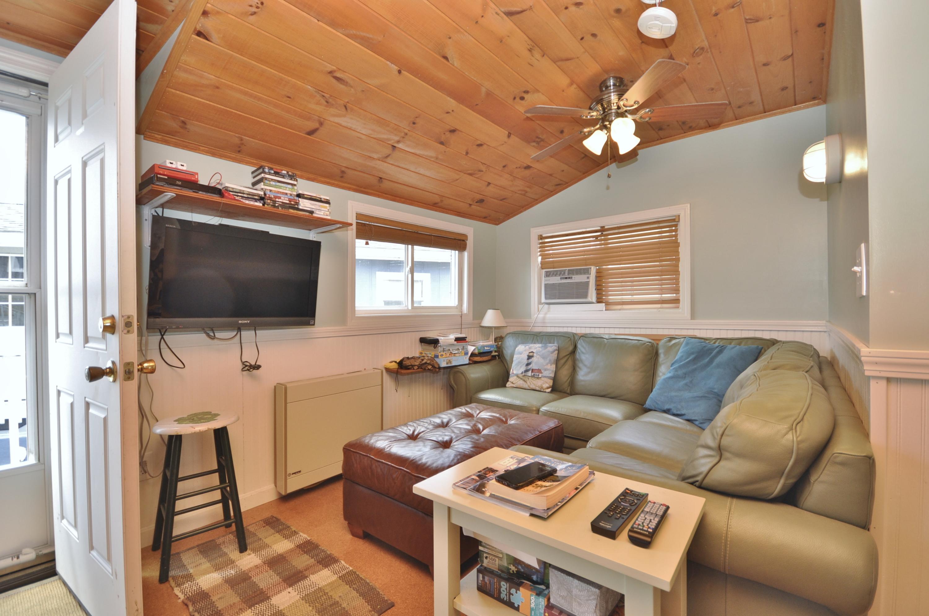 22 The, Unit D Buzzards Bay, MA 02532 - Photo 20 of 34 Living