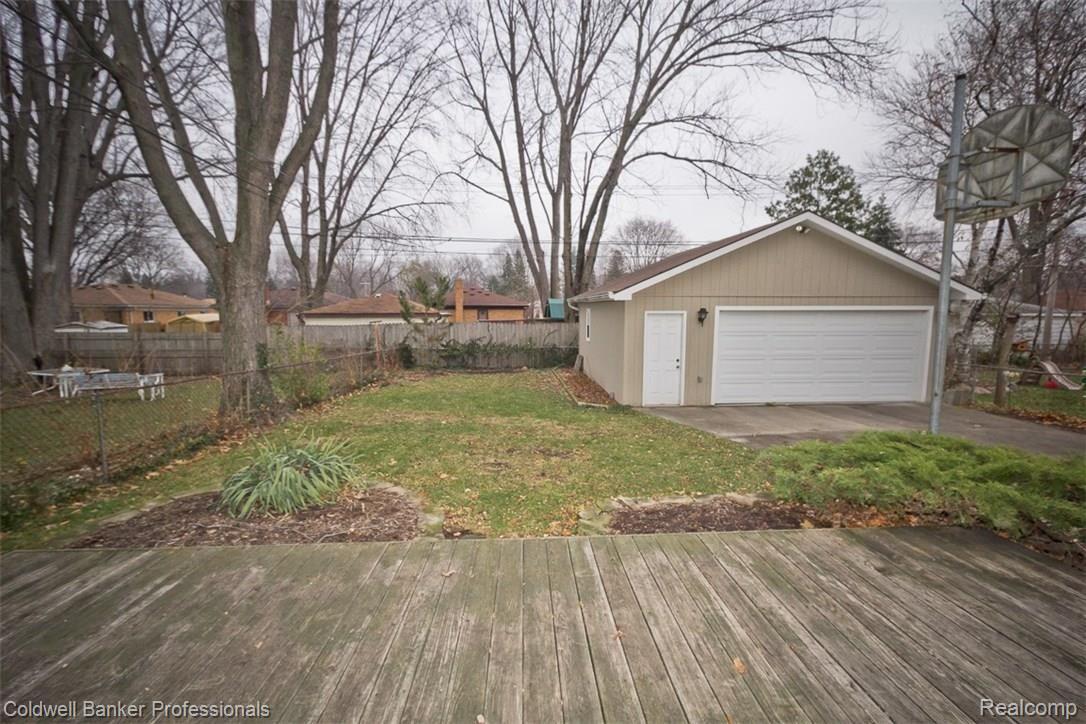 1324 Oakley Road Clawson, MI 48017 - Photo 24 of 24 Yard from deck