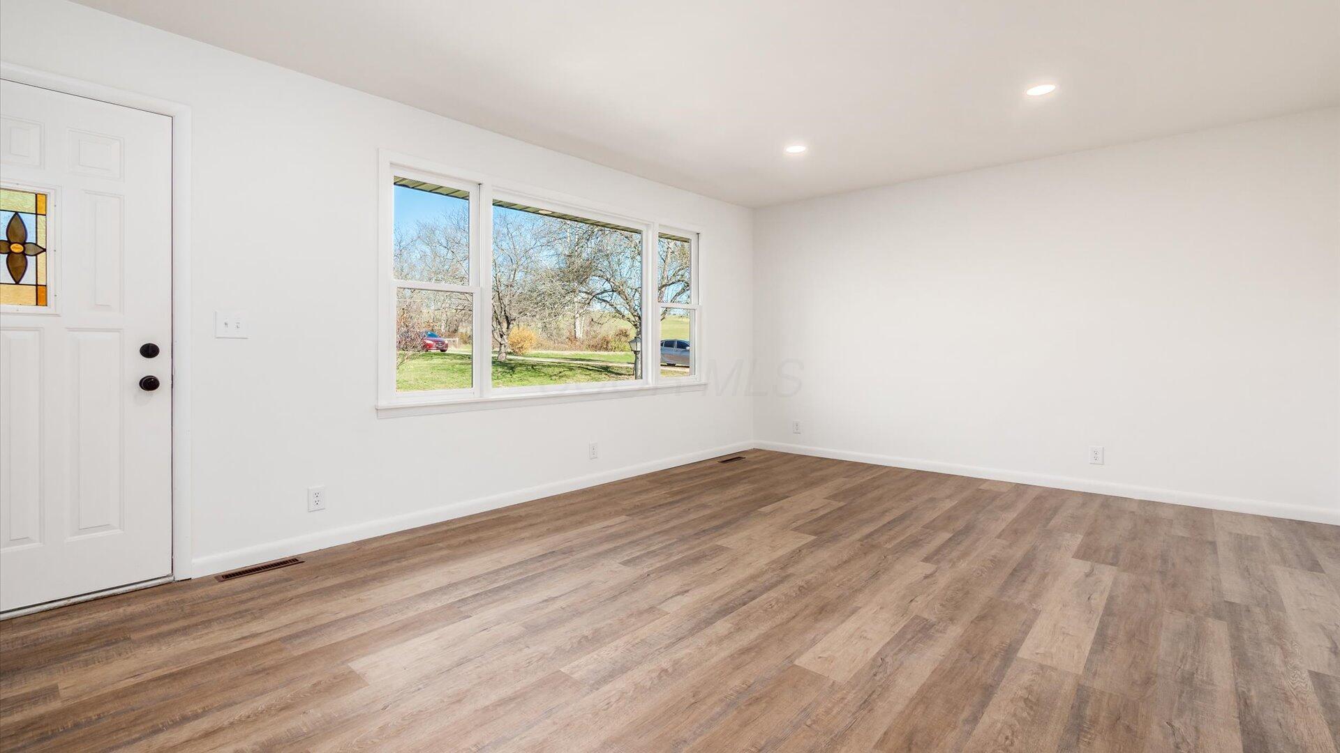 7875 Fultonrose Road Roseville, OH 43777 - Photo 9 of 40 11-z 7875 Fultonrose009