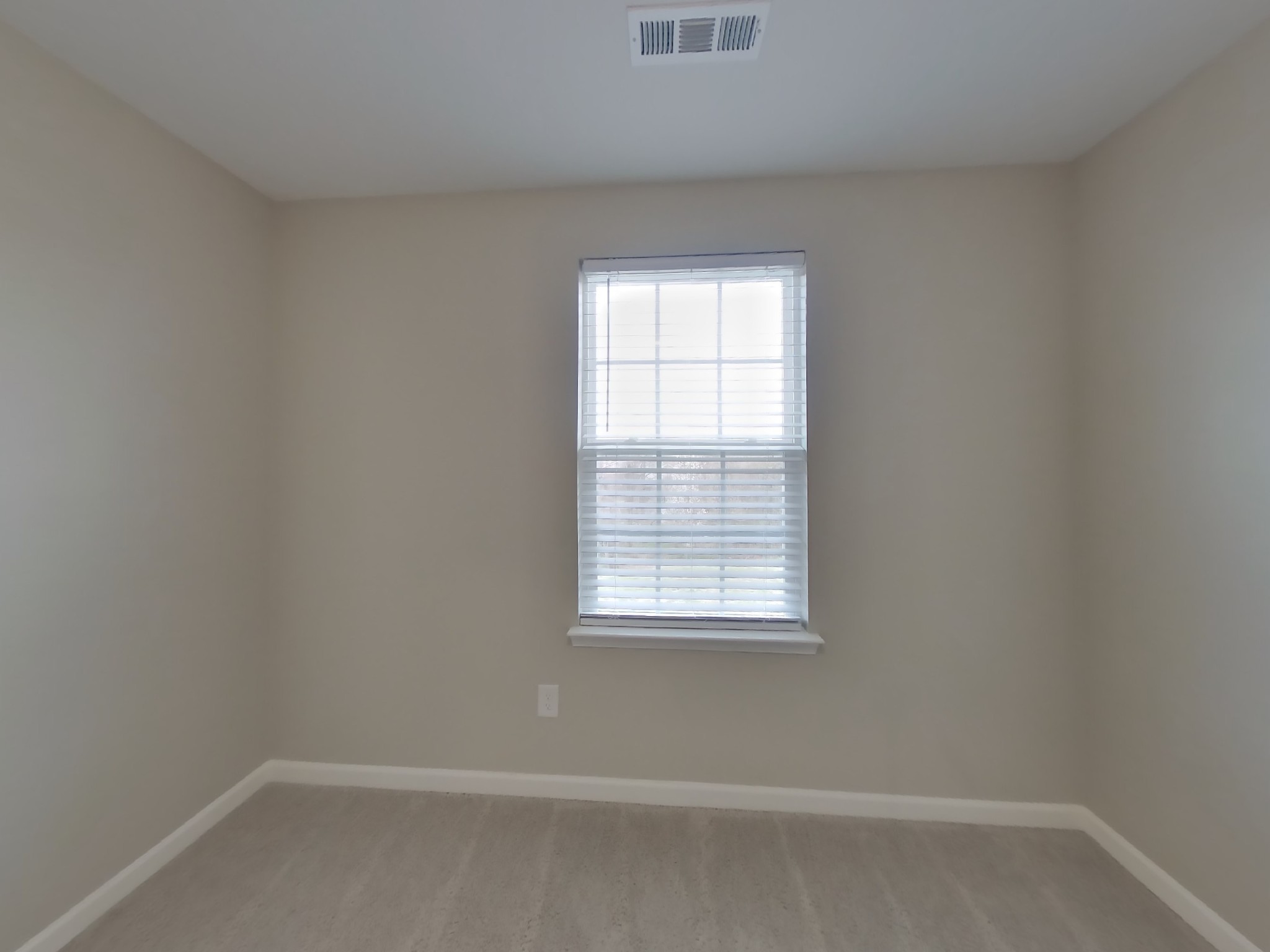 704 Finse Drive Spring Hill, TN 37174 - Photo 10 of 16 an empty room with a window