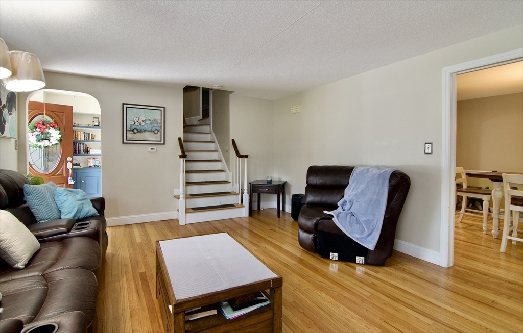 55 Bridle Path Road Springfield, MA 01118 - Photo 7 of 42