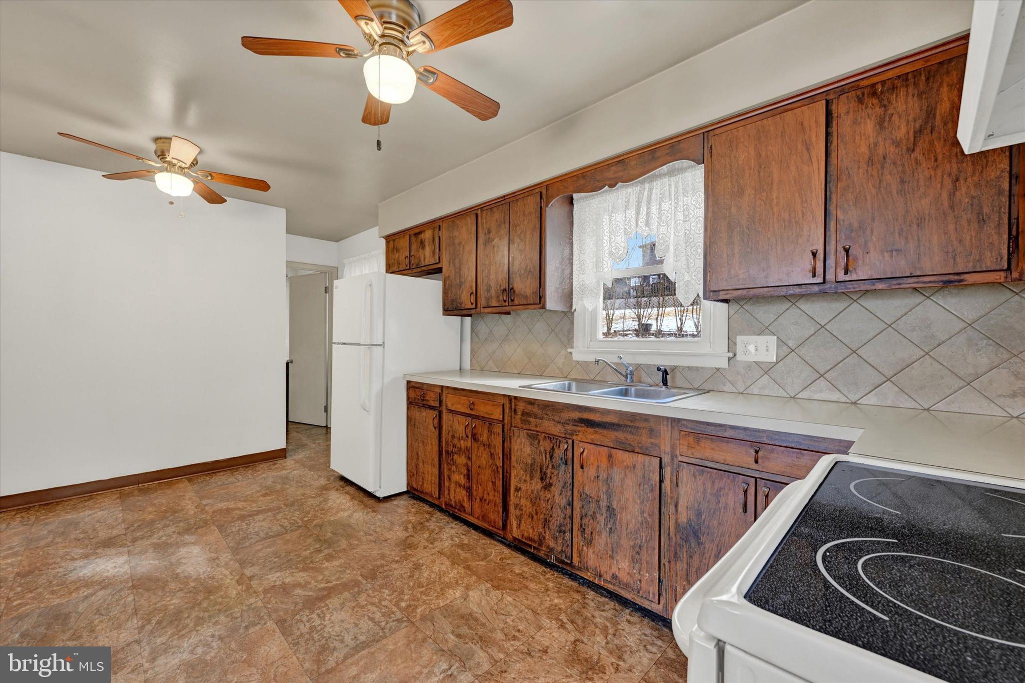 210 Winterstown Road Red Lion, PA 17356 - Photo 8 of 19