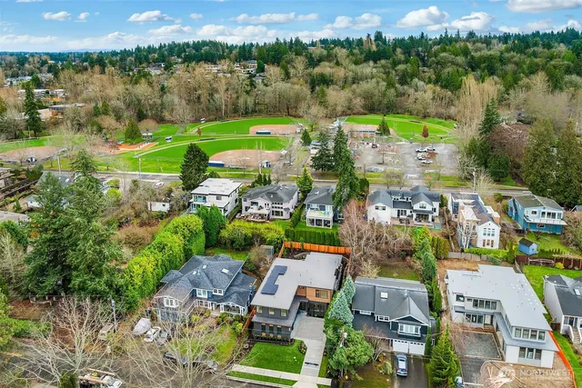$3,898,000 | 520 7th Street South, Kirkland, WA 98033