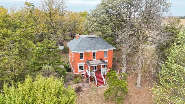 $324,950 | 2246 County Road 3300 North, Gifford, IL 61847