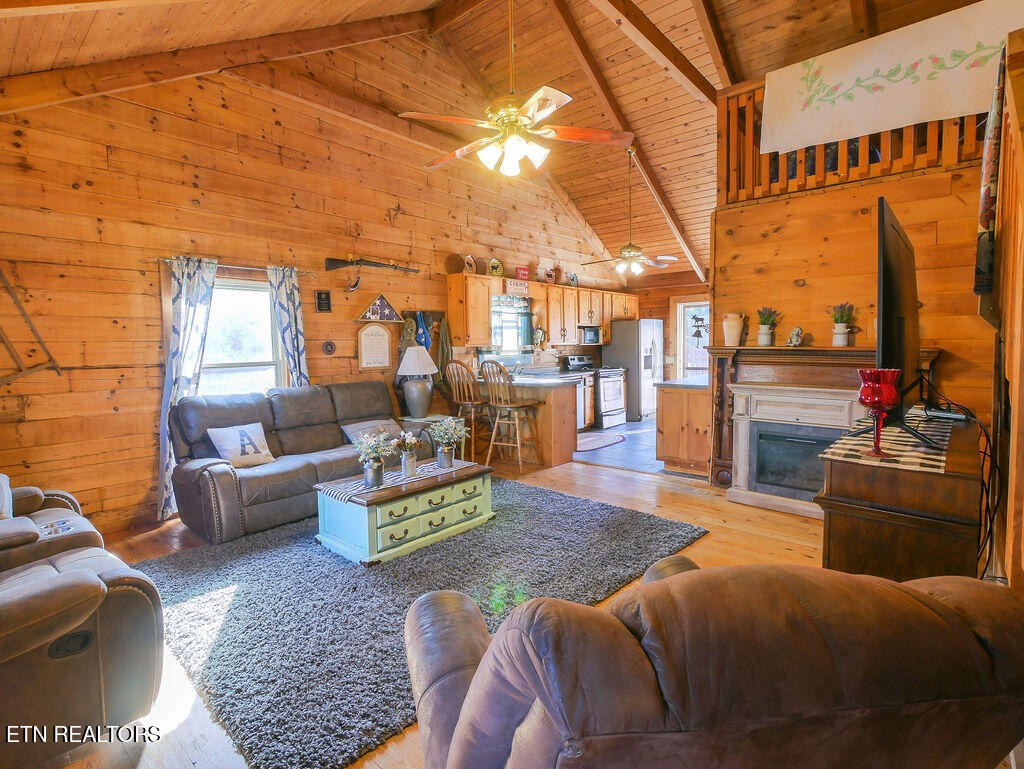 1099 Thomas Road Benton, TN 37307 - Photo 7 of 37 Gallery Image 7