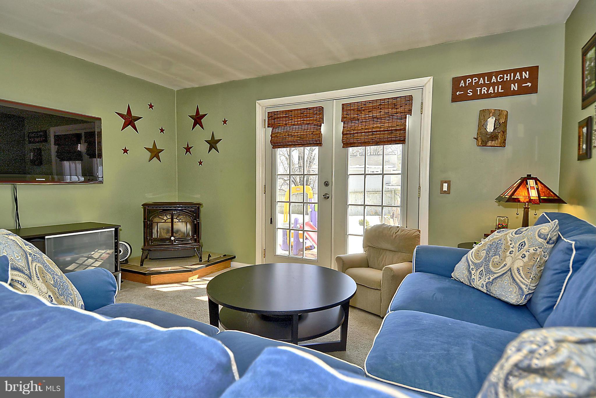 316 Irwin Street Silver Spring, MD 20901 - Photo 20 of 30 Family Room