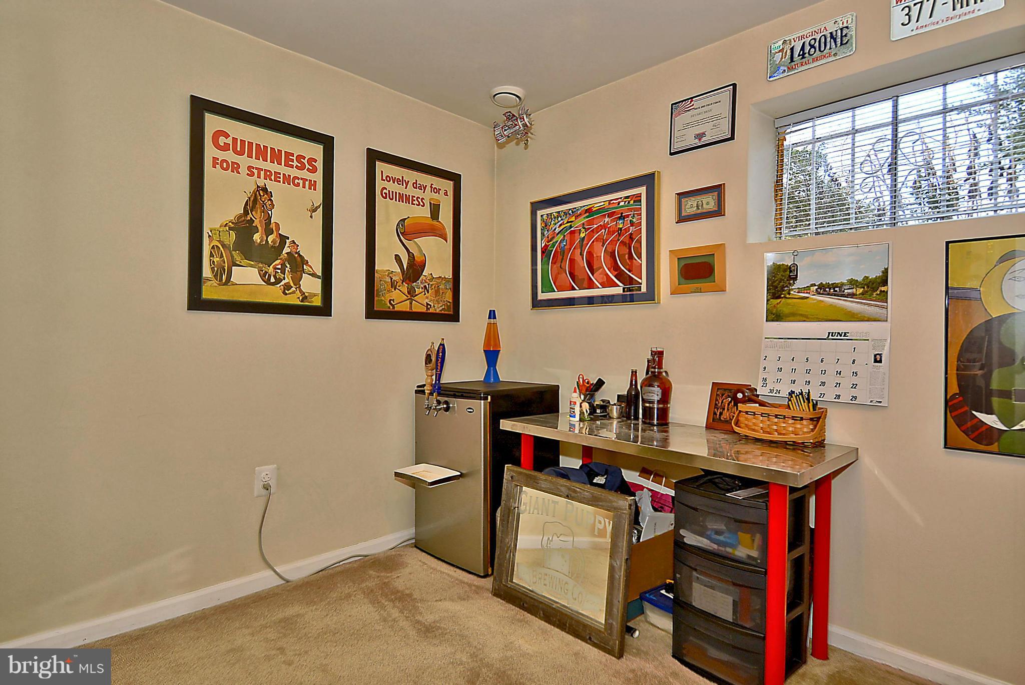 316 Irwin Street Silver Spring, MD 20901 - Photo 26 of 30 Den/library