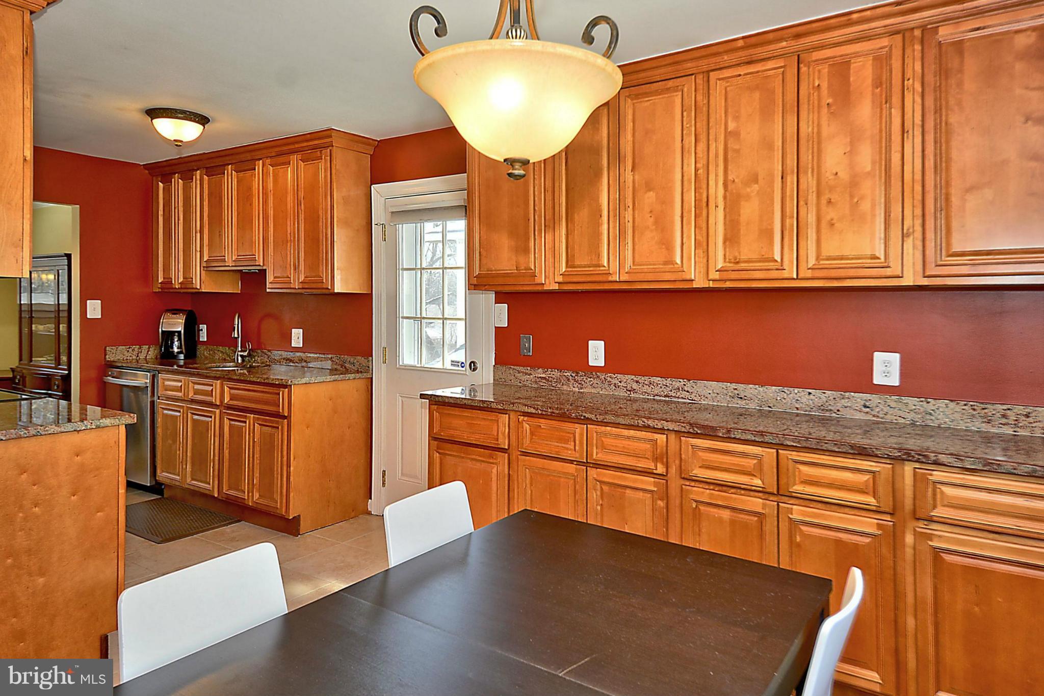 316 Irwin Street Silver Spring, MD 20901 - Photo 10 of 30 Kitchen