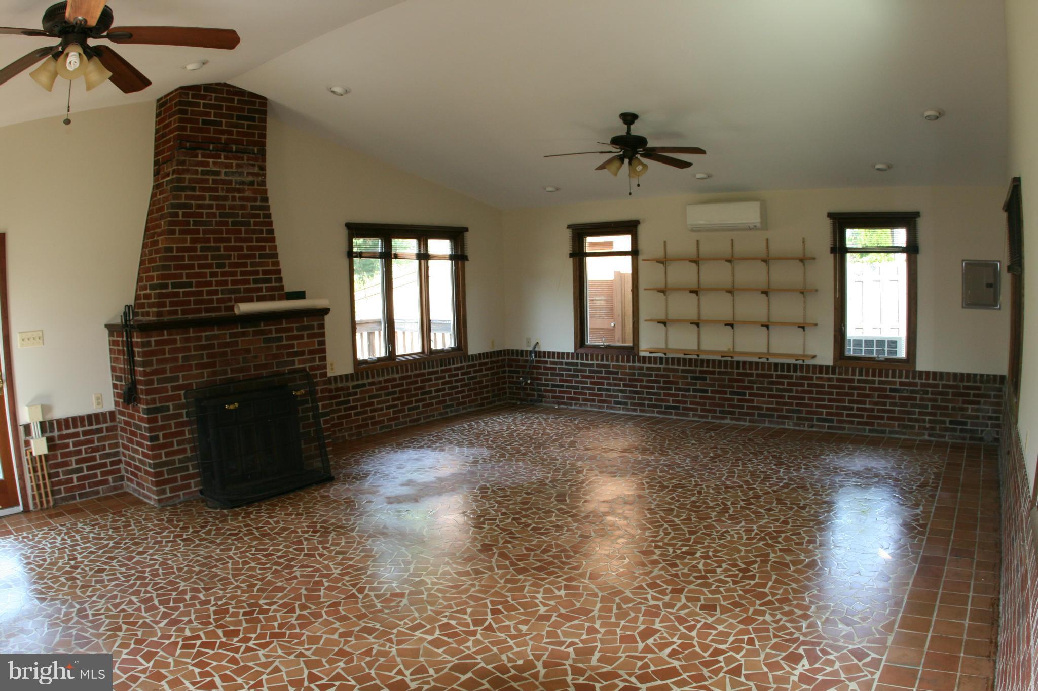 916 Rambling Drive Baltimore, MD 21228 - Photo 25 of 30 Interior (General)