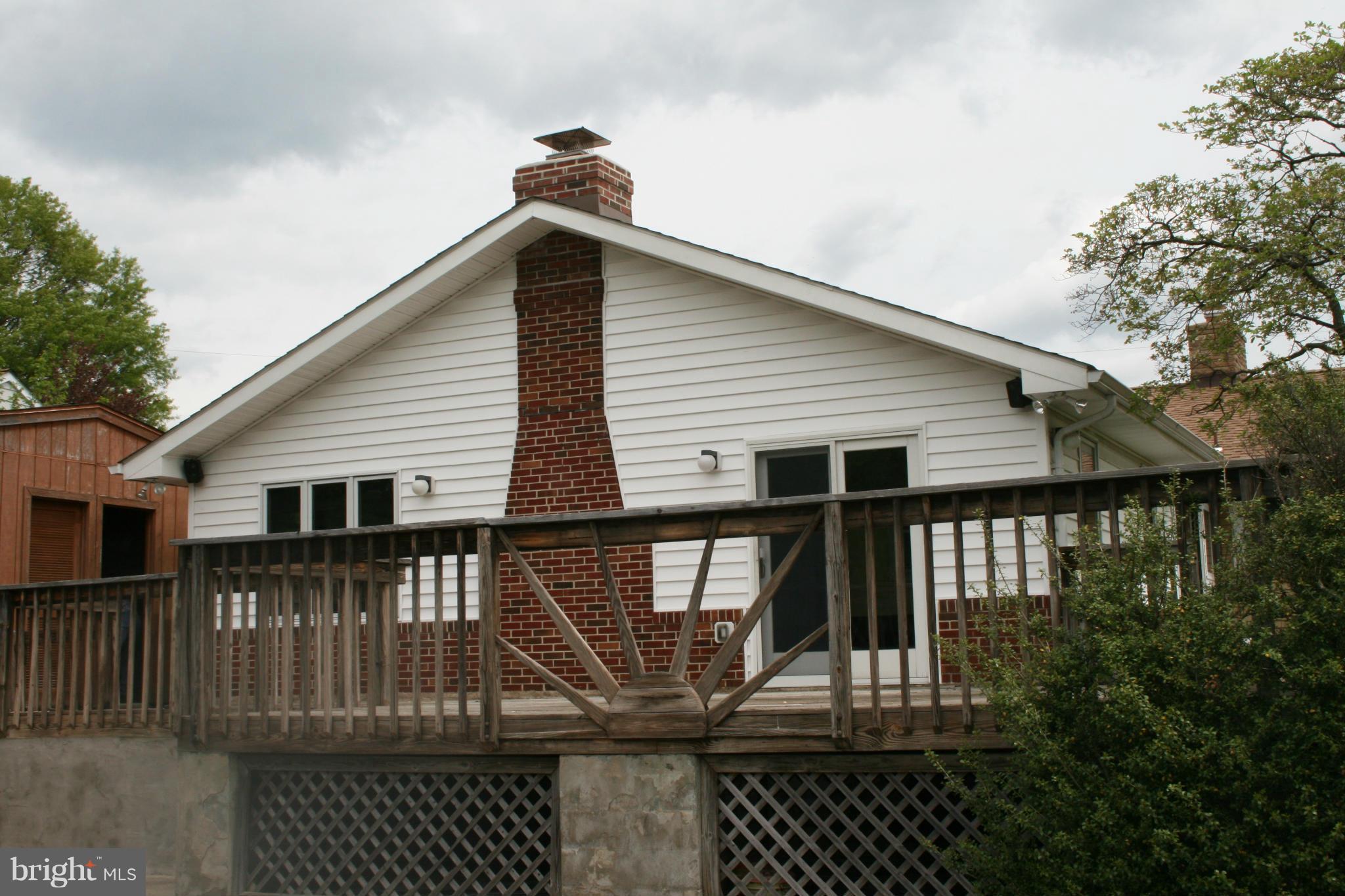 916 Rambling Drive Baltimore, MD 21228 - Photo 29 of 30 Exterior (Rear)