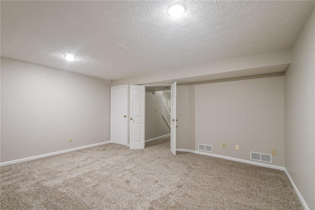 8528 Hague Road Indianapolis, IN 46256 - Photo 13 of 15 Gallery Image 13