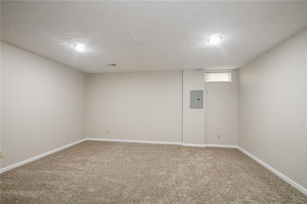 8528 Hague Road Indianapolis, IN 46256 - Photo 14 of 15 Gallery Image 14
