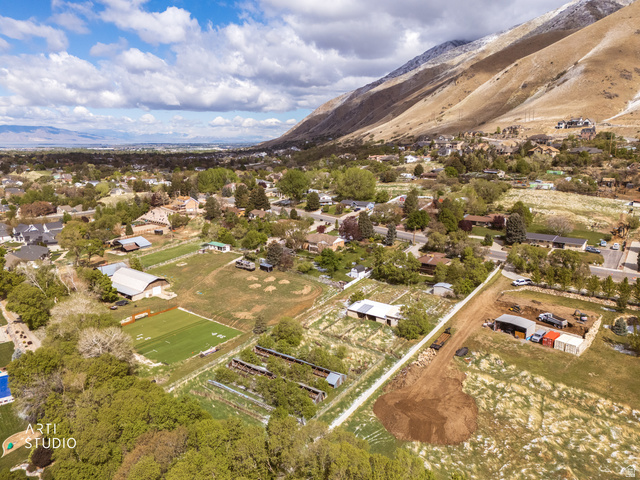 2672 East Canyon Road Springville, UT 84663 - Photo 6 of 33 Bird's eye view of a mountain backdrop