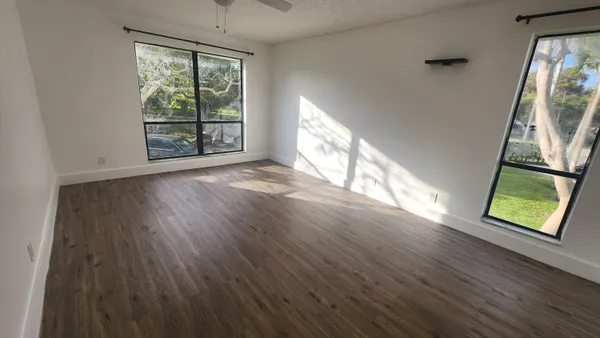 $2,200 | 517 Dotterel Road, Unit 31C, Delray Beach, FL 33444