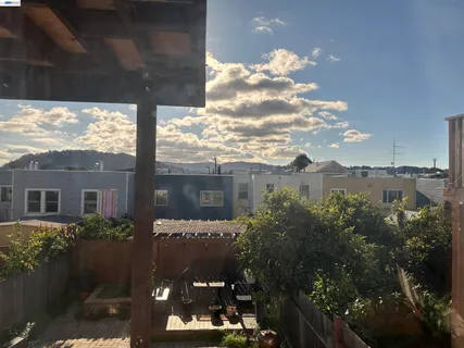 $999,000 | 1423 Quesada Avenue, San Francisco, CA 94124