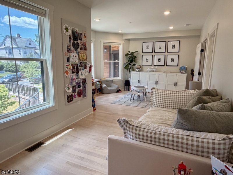 48 Walnut Street, Unit 1 Montclair, NJ 07042 - Photo 10 of 20
