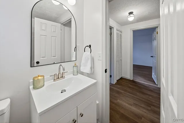 $239,900 | 105 Florida Road South, Salina, NY 13211