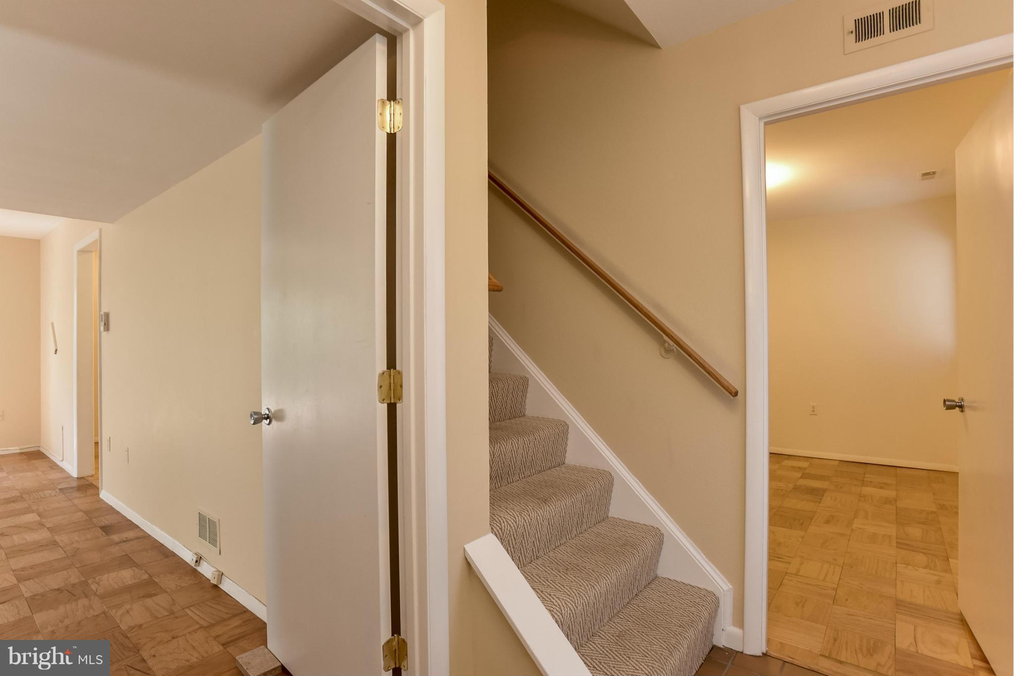 1771 Wainwright Drive Reston, VA 20190 - Photo 2 of 30 Interior (General)