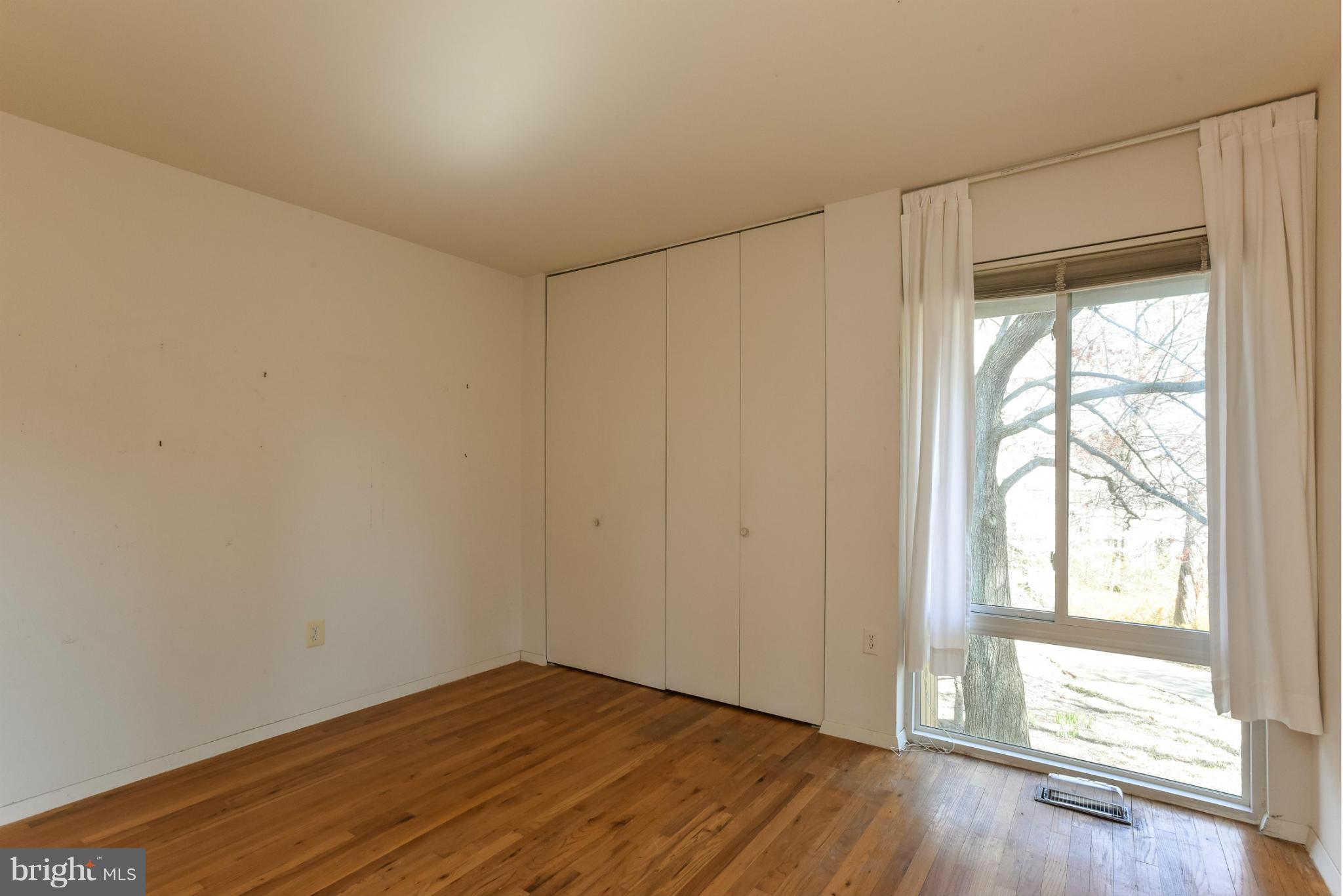 1771 Wainwright Drive Reston, VA 20190 - Photo 22 of 30 Bedroom