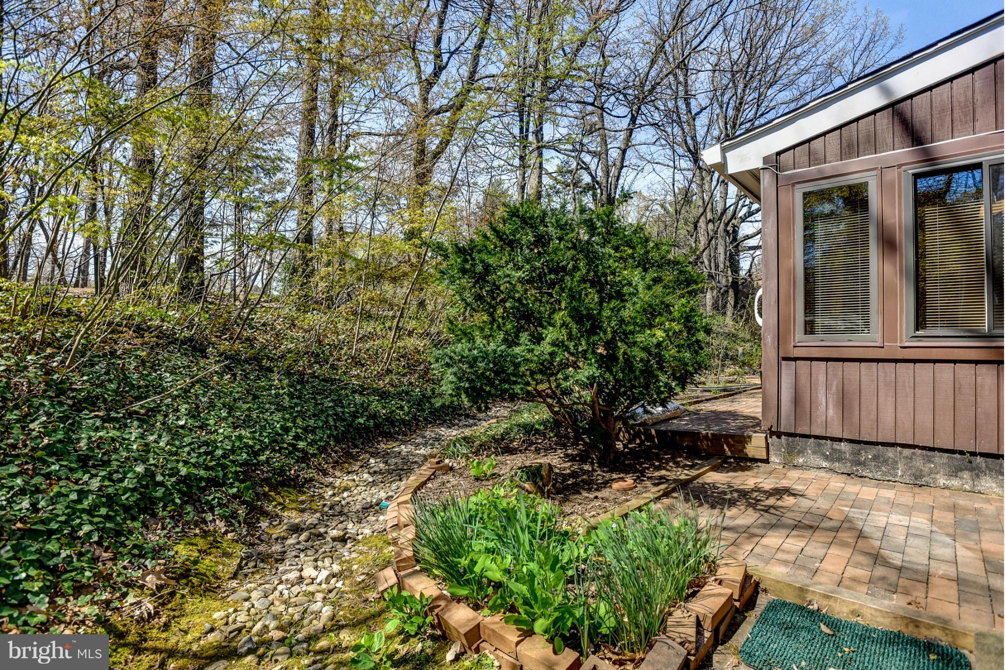 1771 Wainwright Drive Reston, VA 20190 - Photo 27 of 30 Exterior (Rear)